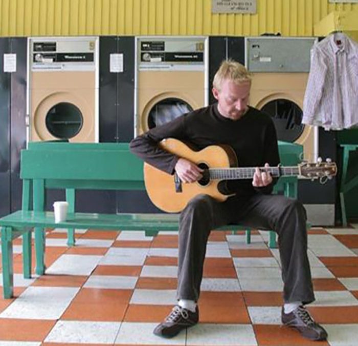 House Concert with Boo Hewerdine